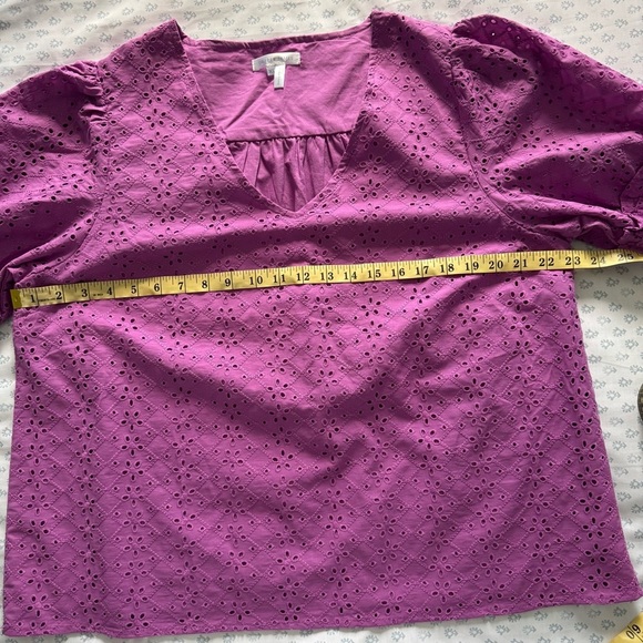 Draper James Heidi Purple Eyelet Puff Sleeve V Neck XL Top - Picture 4 of 6